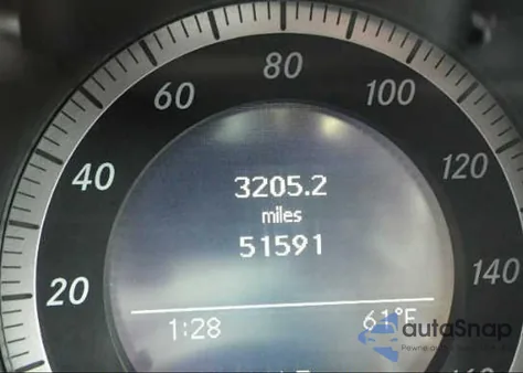 2009 Mercedes-Benz C300 z USA, uszkodzony, nr VIN WDDGF54X29F197576